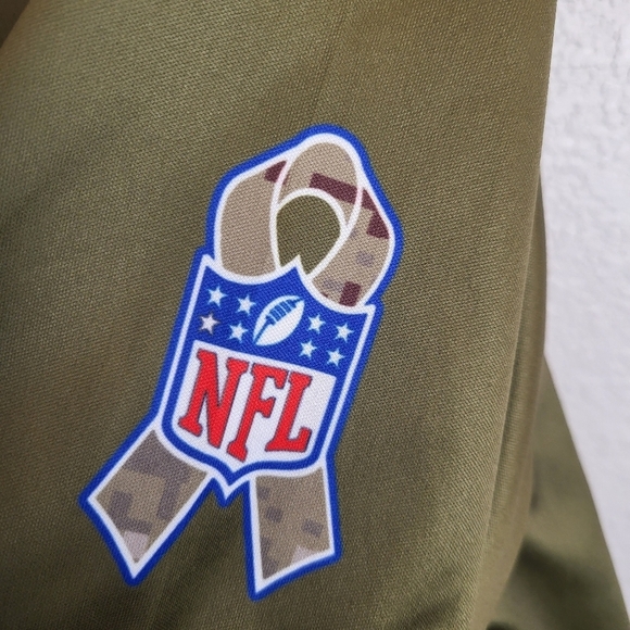 Washington Commanders Logo (Retired) Jersey Featuring Young #99 Size XXL - Picture 4 of 9